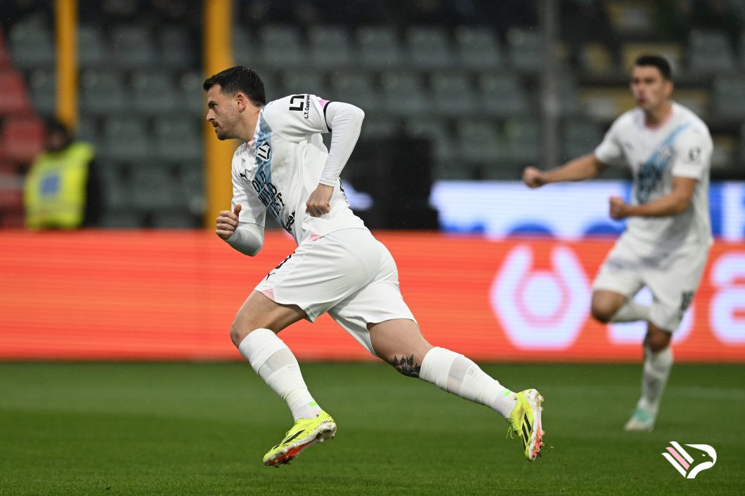 cremonese-vs-palermo-serie-b-10