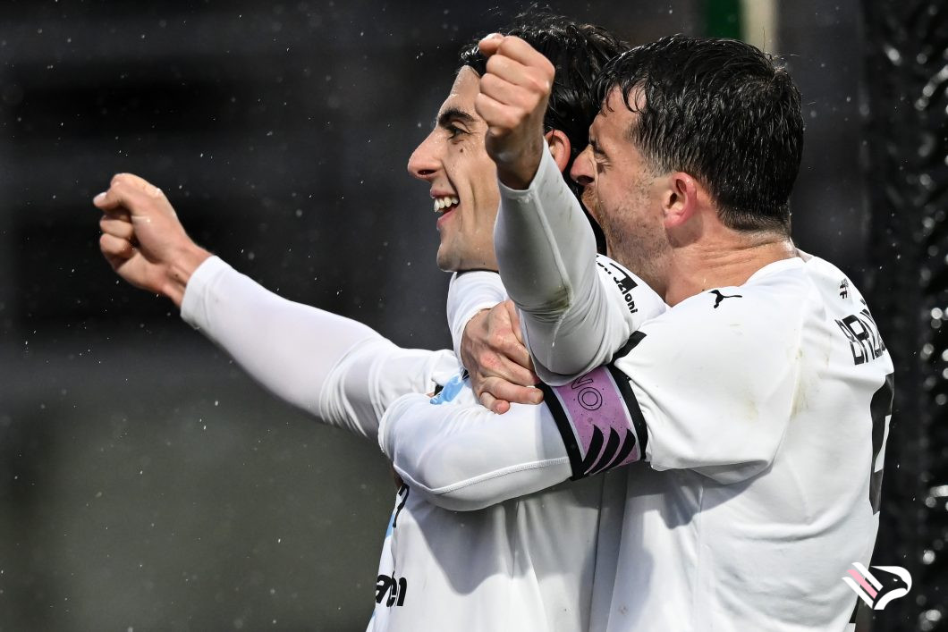 cremonese-vs-palermo-serie-b-17