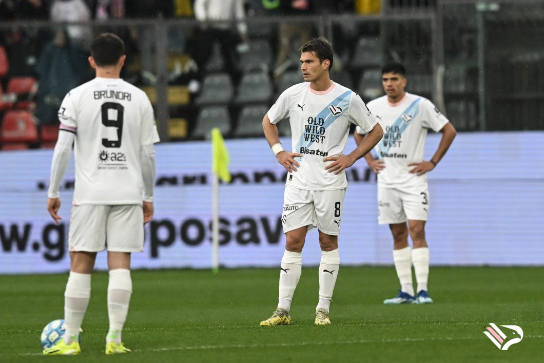 cremonese-vs-palermo-serie-b-21