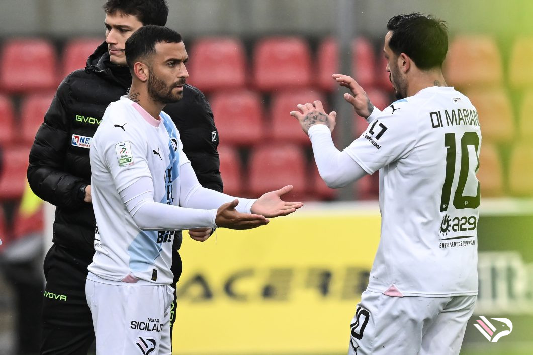cremonese-vs-palermo-serie-b-23