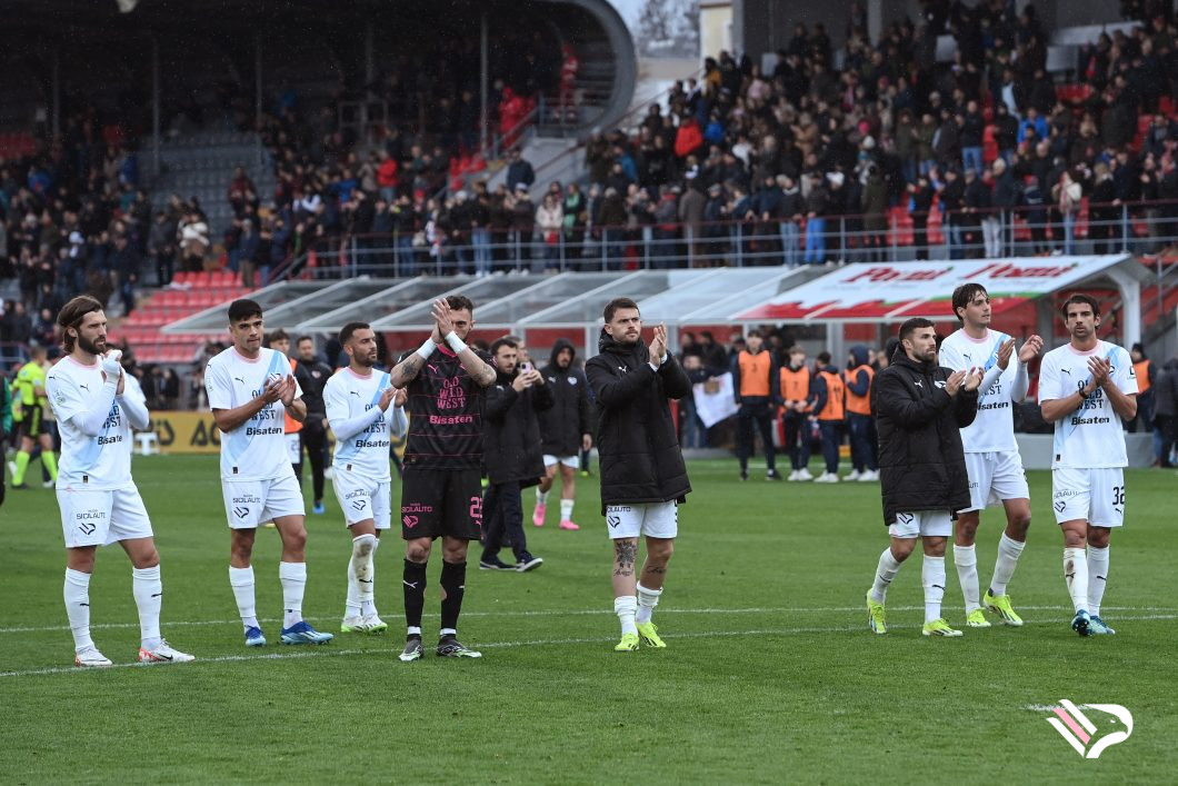 cremonese-vs-palermo-serie-b-30