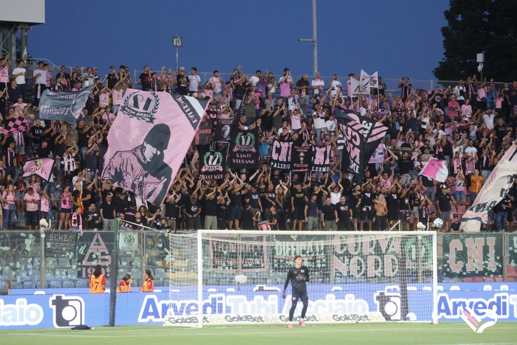 cremonese-vs-palermo-serie-b-86