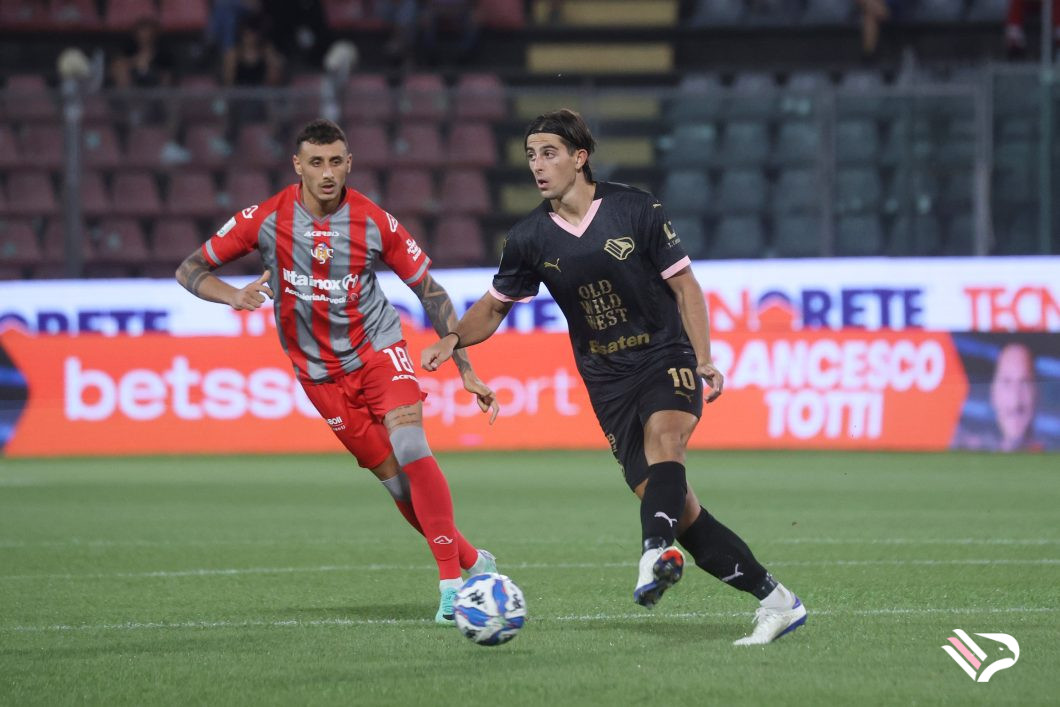 cremonese-vs-palermo-serie-b-39