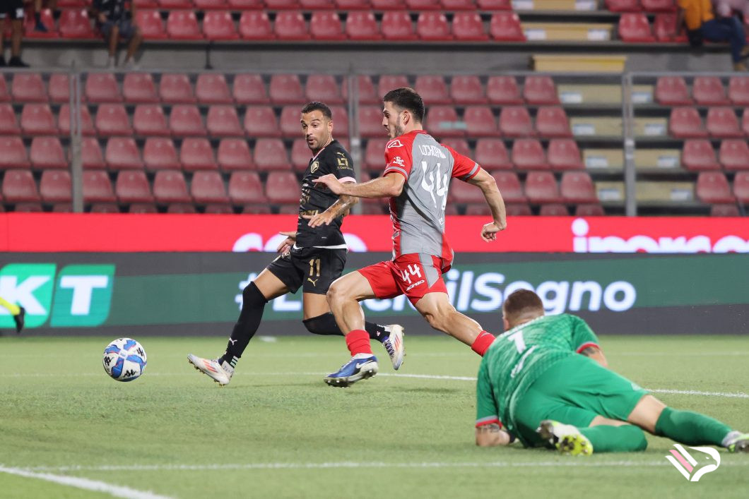 cremonese-vs-palermo-serie-b-47