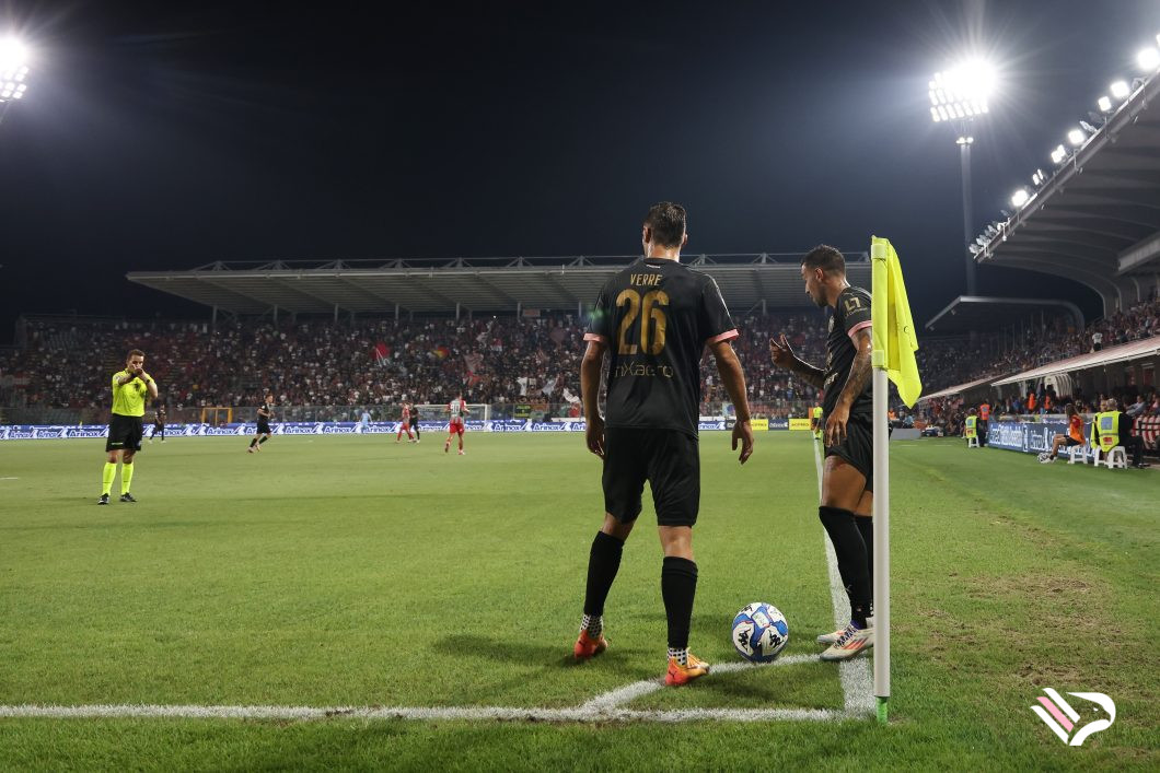 cremonese-vs-palermo-serie-b-55