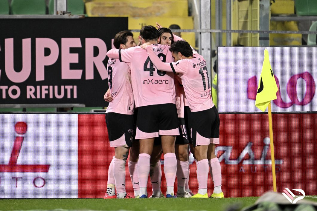 palermo-vs-bari-serie-b-2