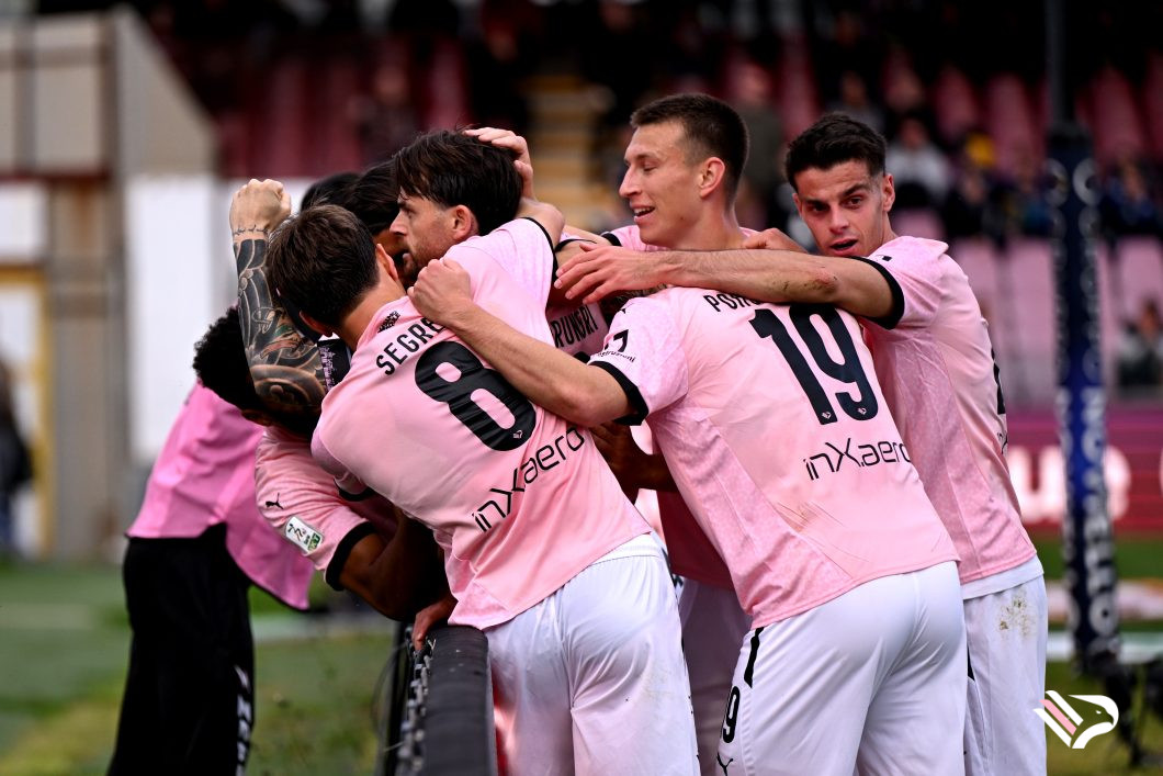 salernitana-vs-palermo-serie-b-25