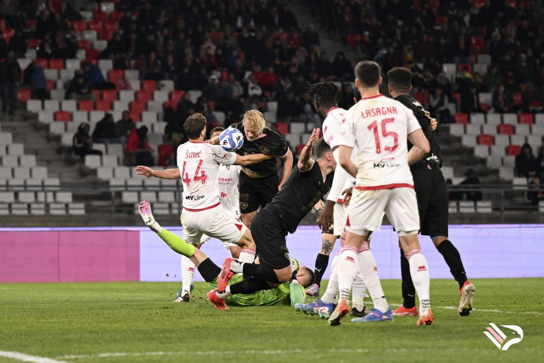 bari-vs-palermo-fc-serie-b-25
