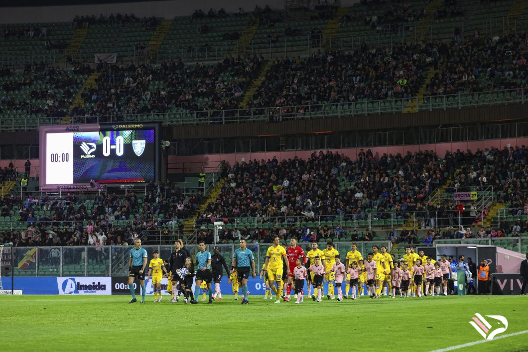 palermo-vs-frosinone-serie-b-4-2
