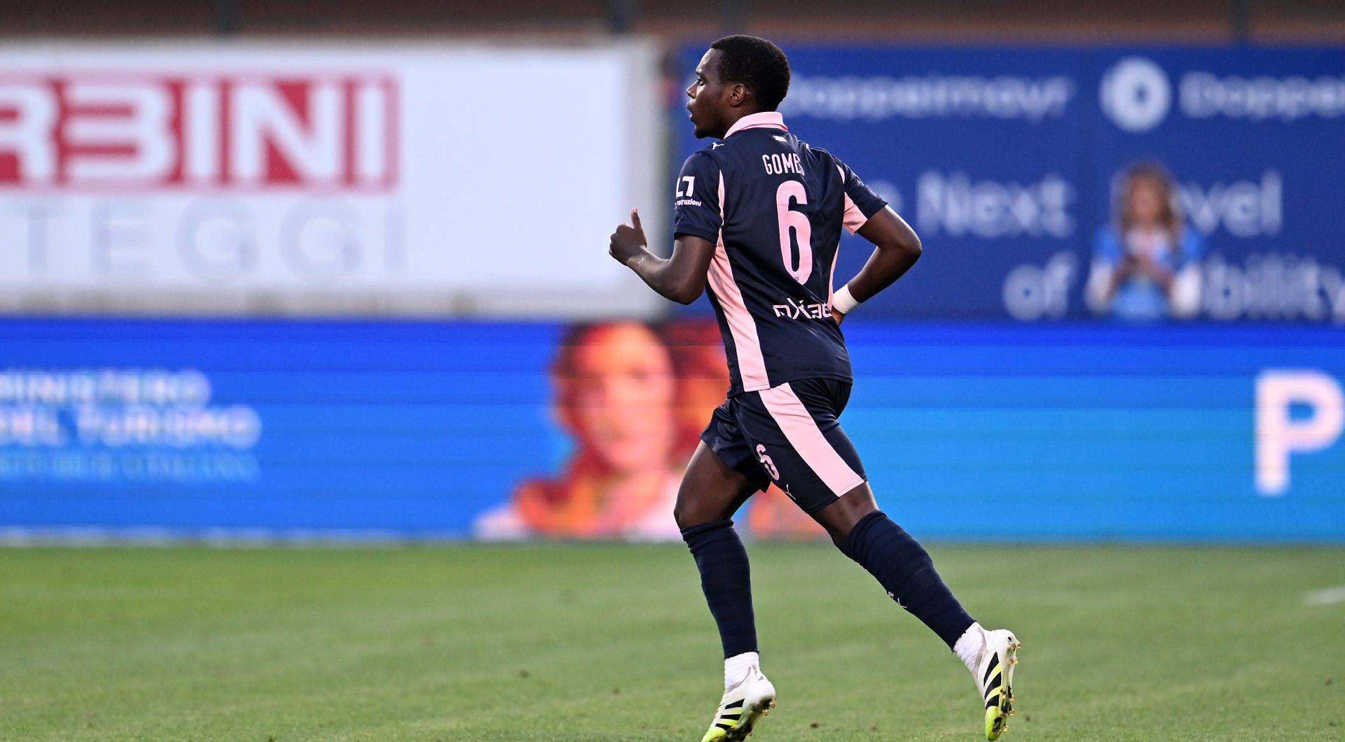 sudtirol-vs-palermo-serie-b