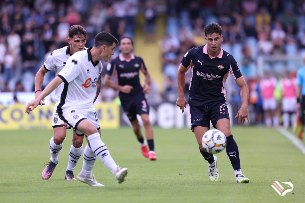 cesena-vs-palermo-serie-b-16-2