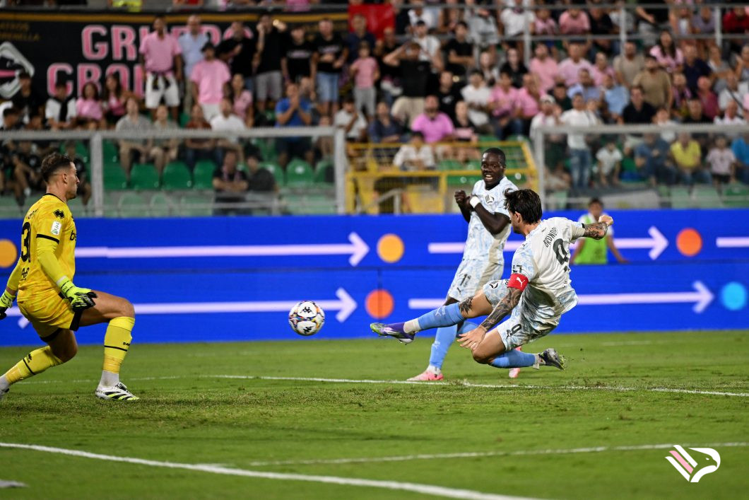 palermo-vs-bari-serie-b-77