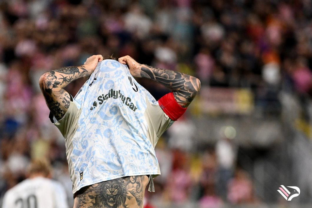 palermo-vs-bari-serie-b-59