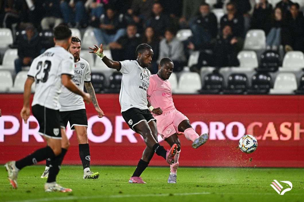 spezia-vs-palermo-serie-b-90-2