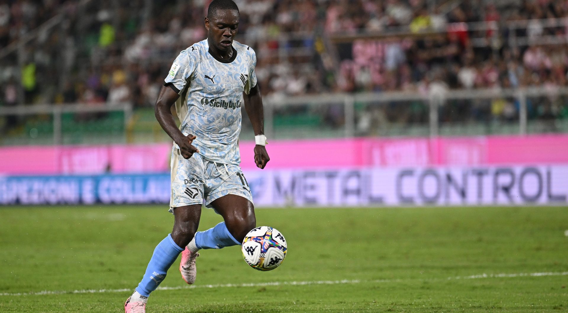 palermo-vs-bari-serie-b-86