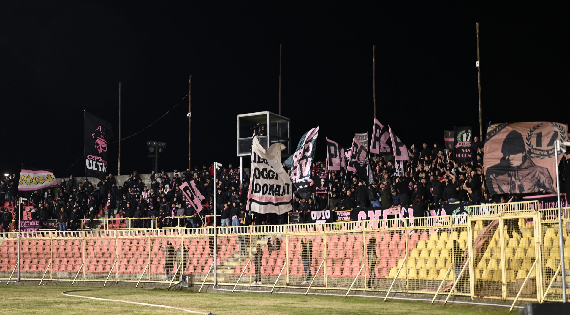 catanzaro-vs-palermo-serie-b-99