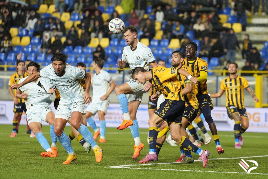 juve-stabia-vs-palermo-serie-b-22-2