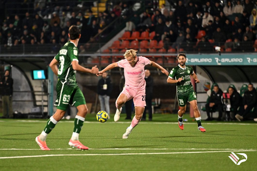avellino-vs-palermo-serie-b-35