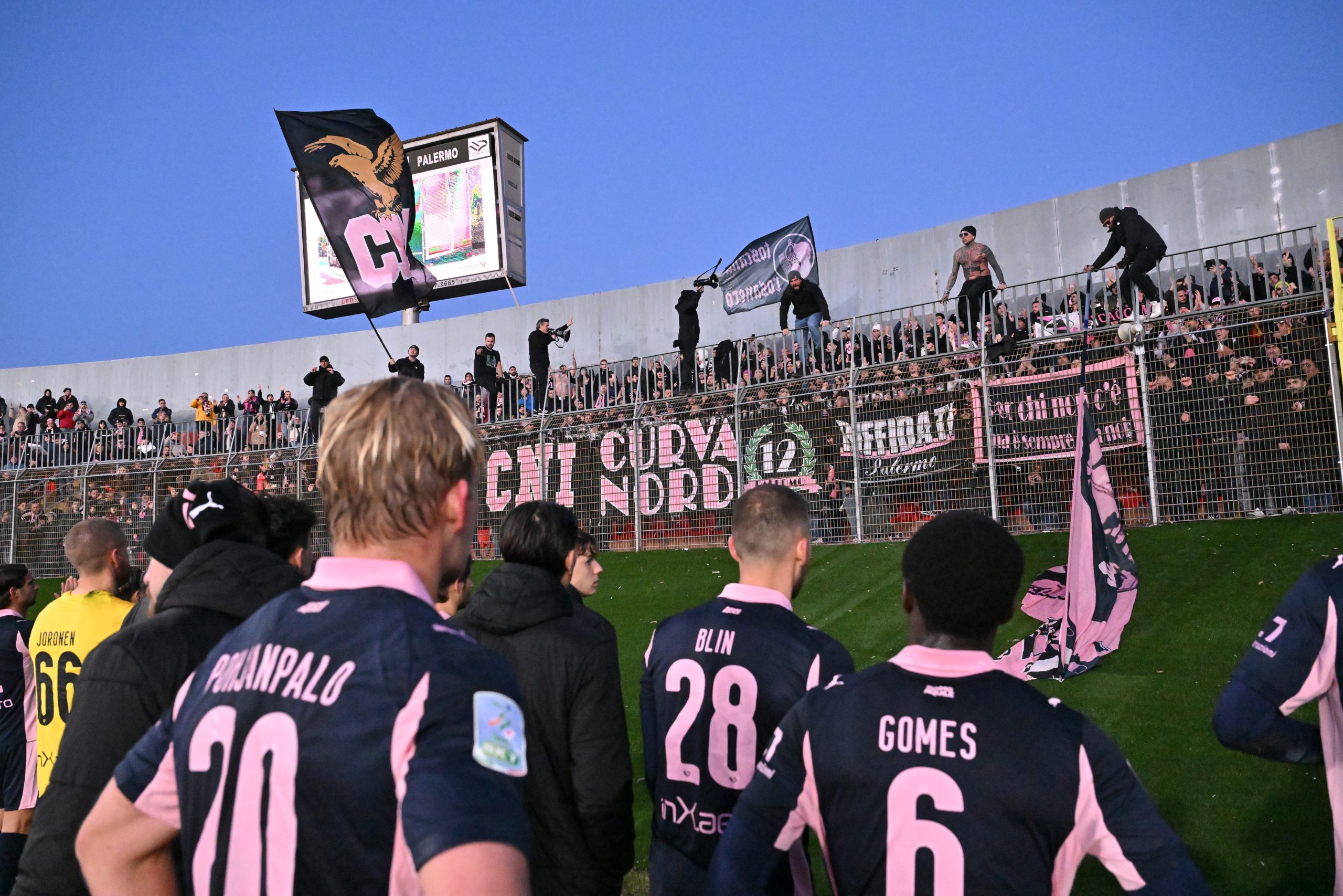 mantova-vs-palermo-serie-b-7