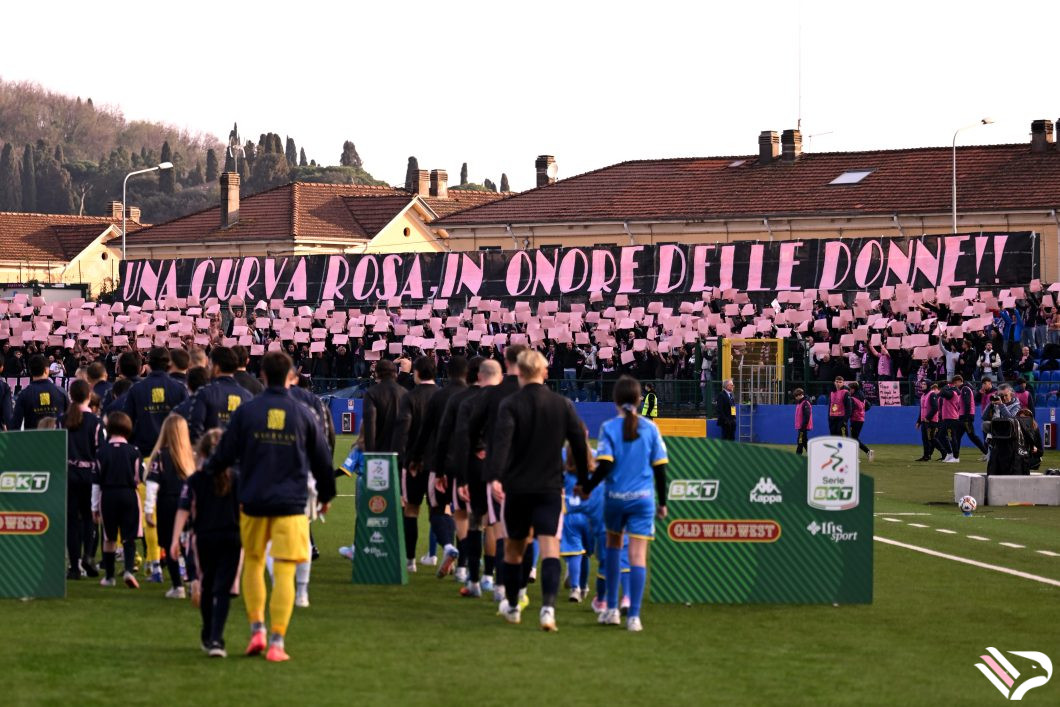 carrarese-vs-palermo-serie-b-35