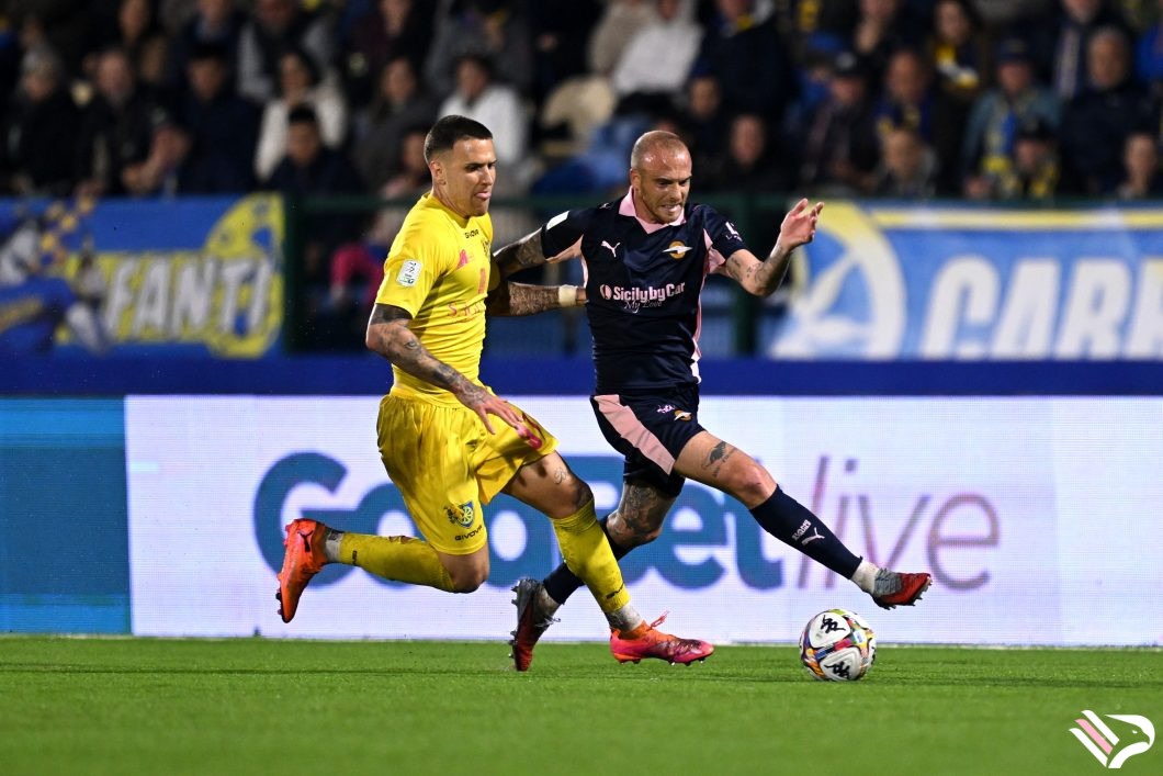 carrarese-vs-palermo-serie-b-14
