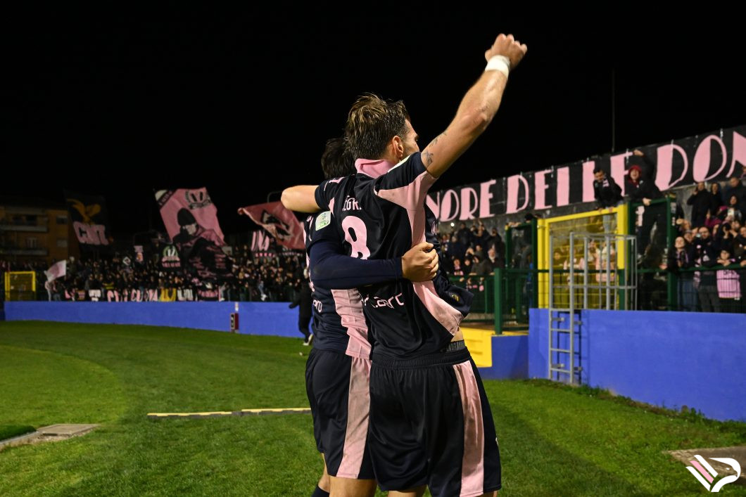carrarese-vs-palermo-serie-b-18