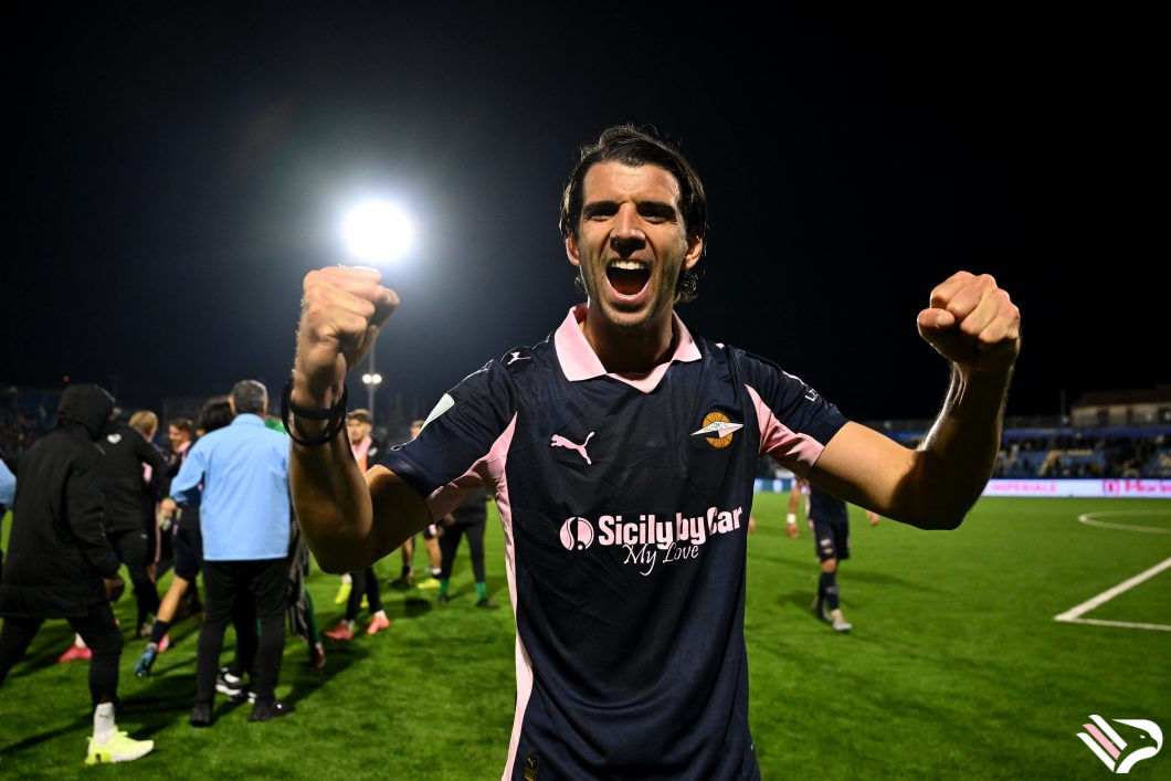 carrarese-vs-palermo-serie-b-16