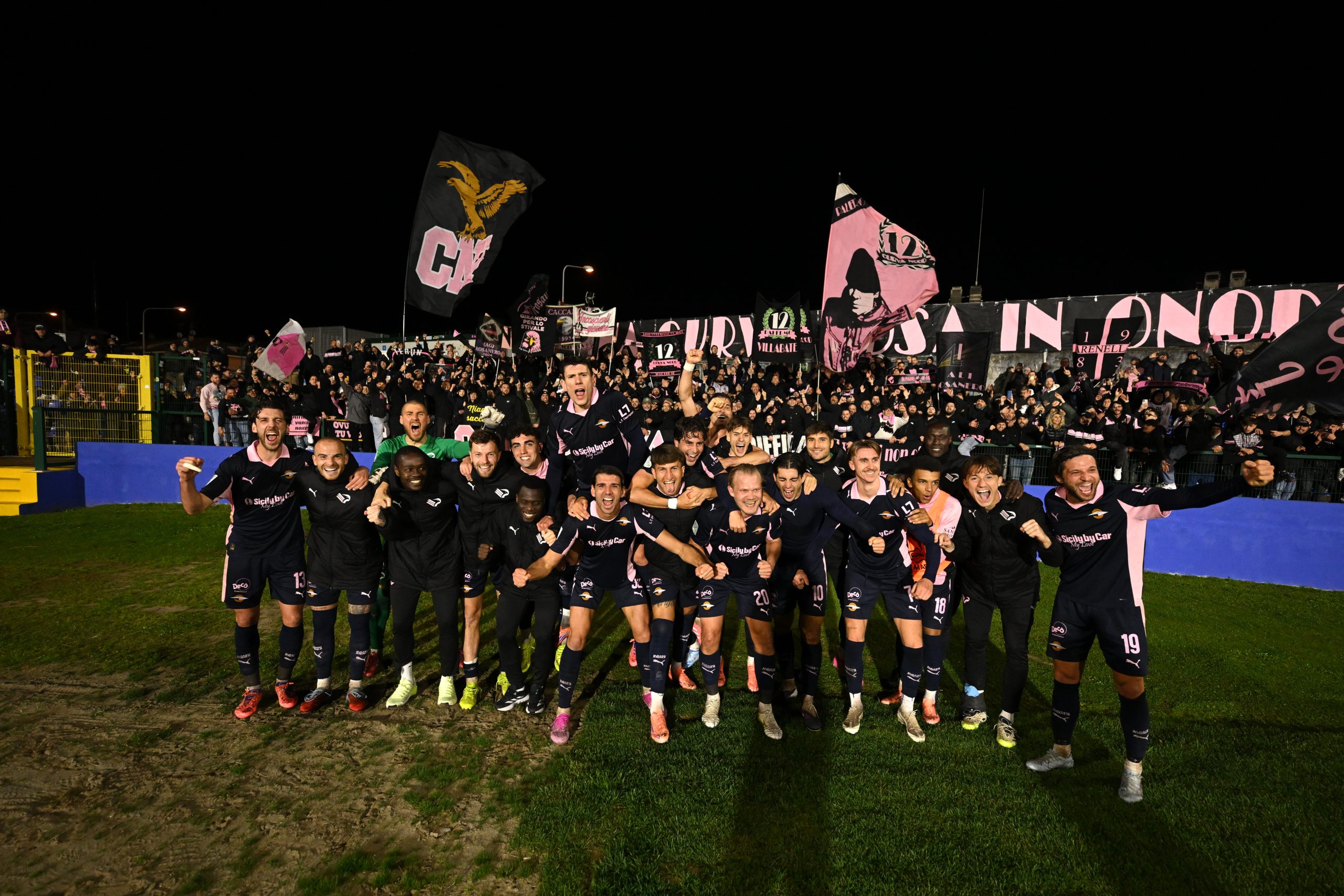 carrarese-vs-palermo-serie-b-5