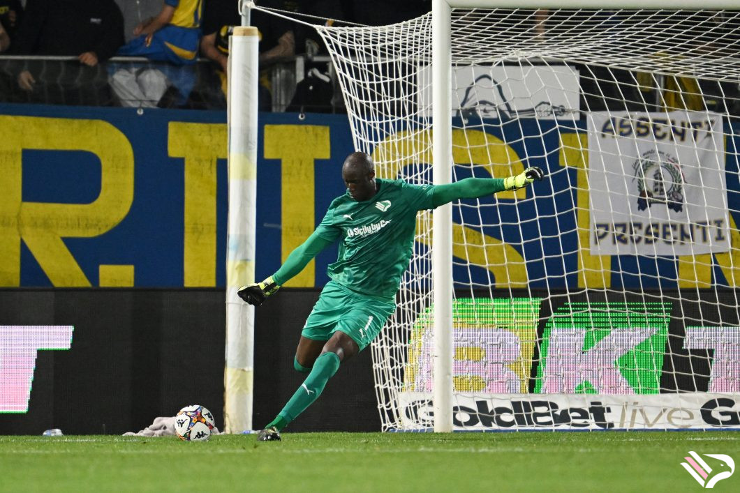 frosinone-vs-palermo-fc-serie-b-25