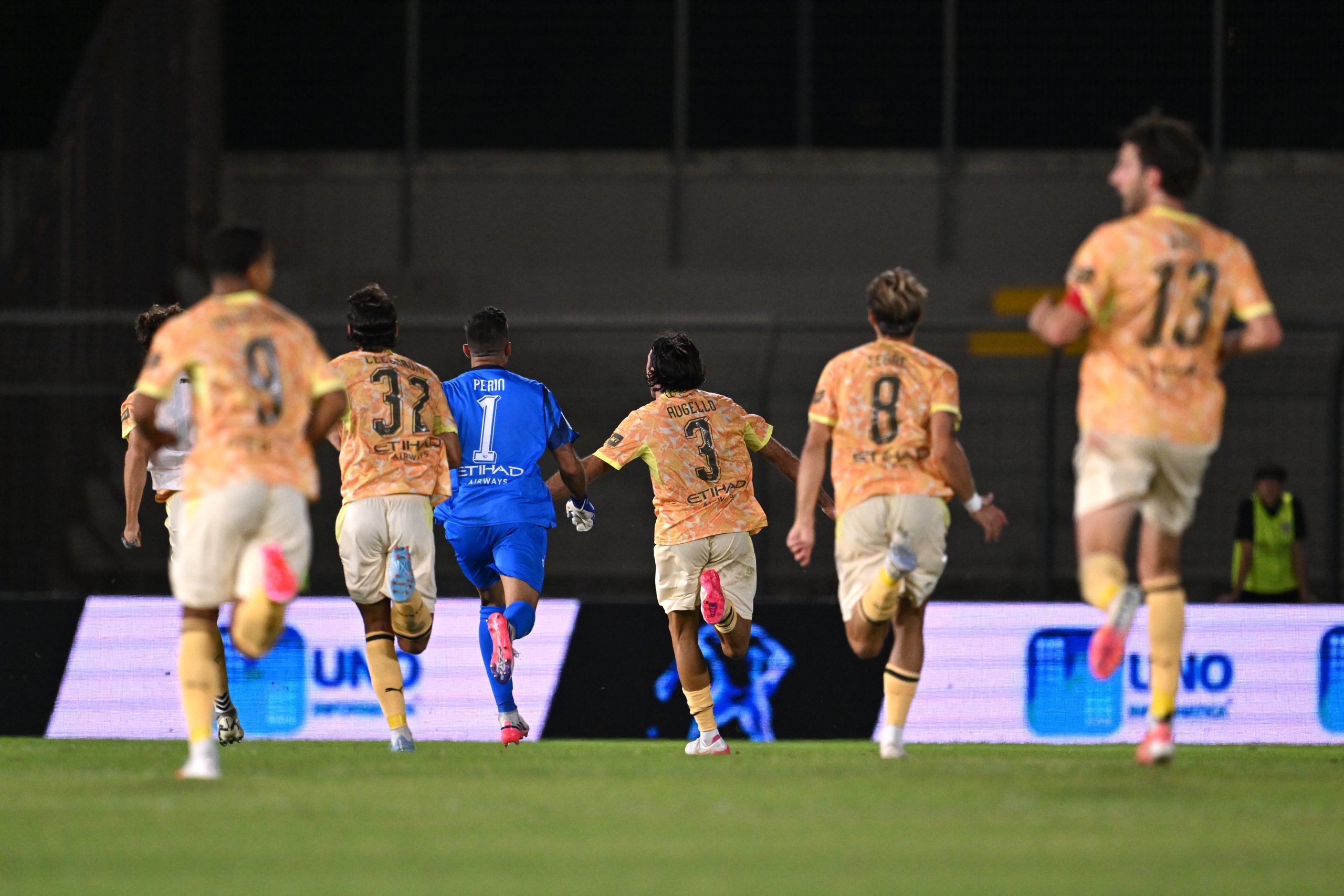 partita-arezzo-vs-palermo-serie-b-35-2