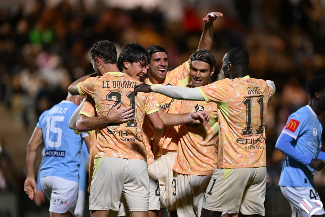 palermo-fc-pre-season-stefezza-arrives-in-perth-28